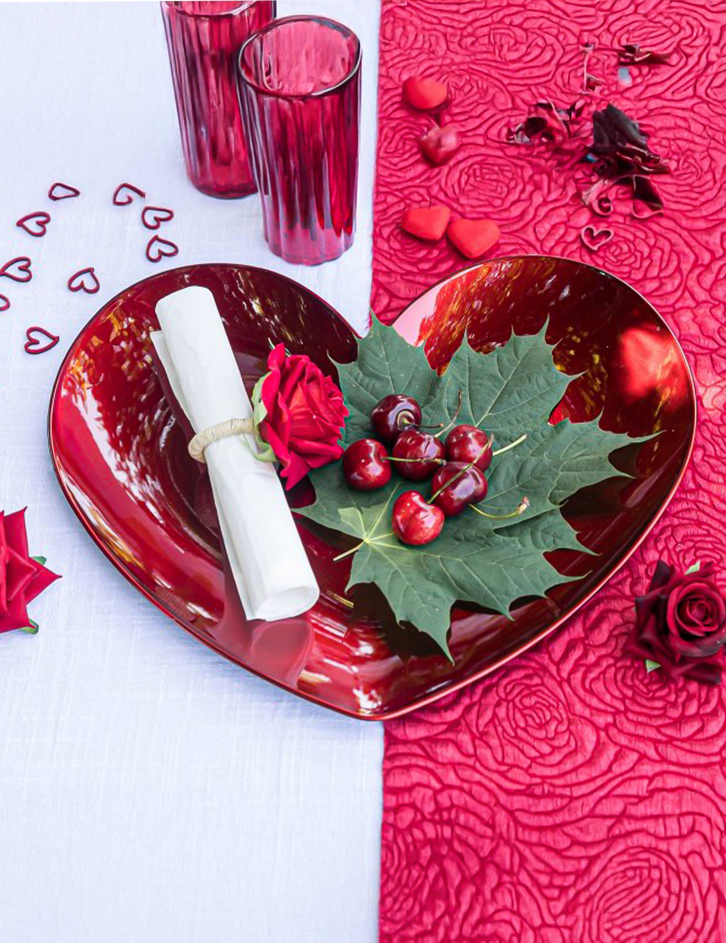 2 розови и червени пръстена за салфетки 6 x 8 cm