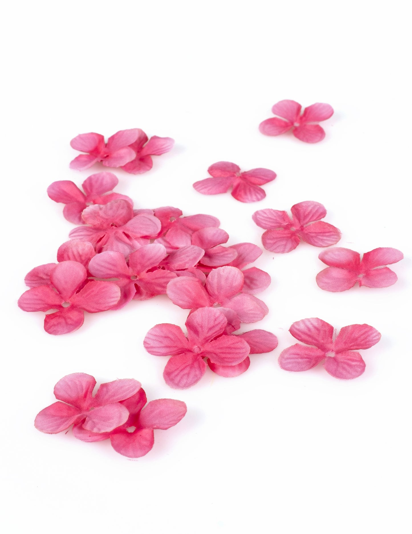 24 декорации за маса с венчелистчета от цвете фуксия 3 cm плат