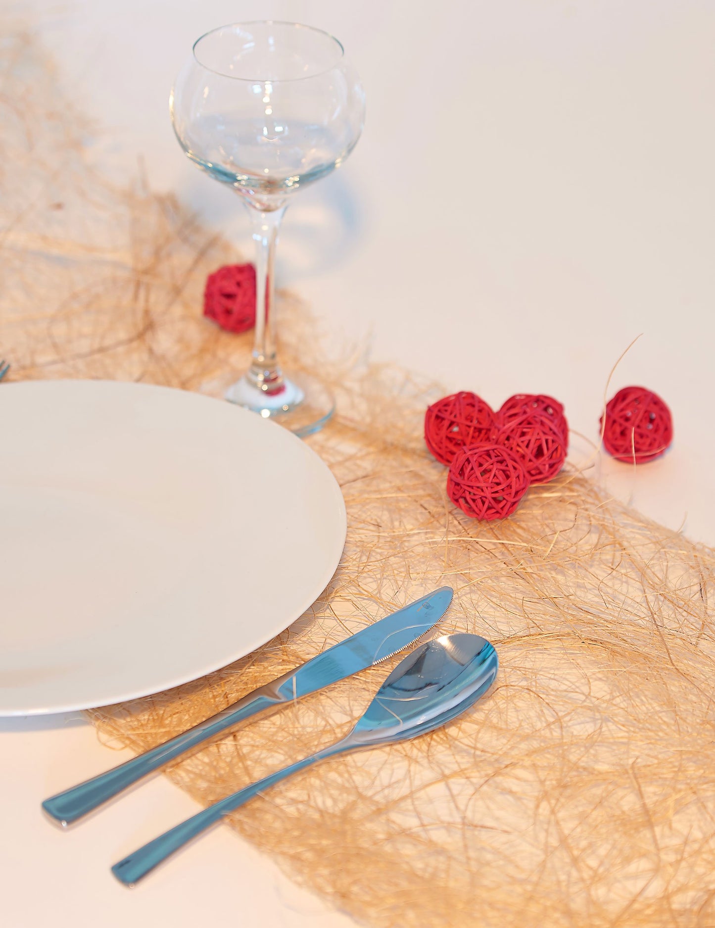 6 декоративни червени плетени топки 3.5 cm