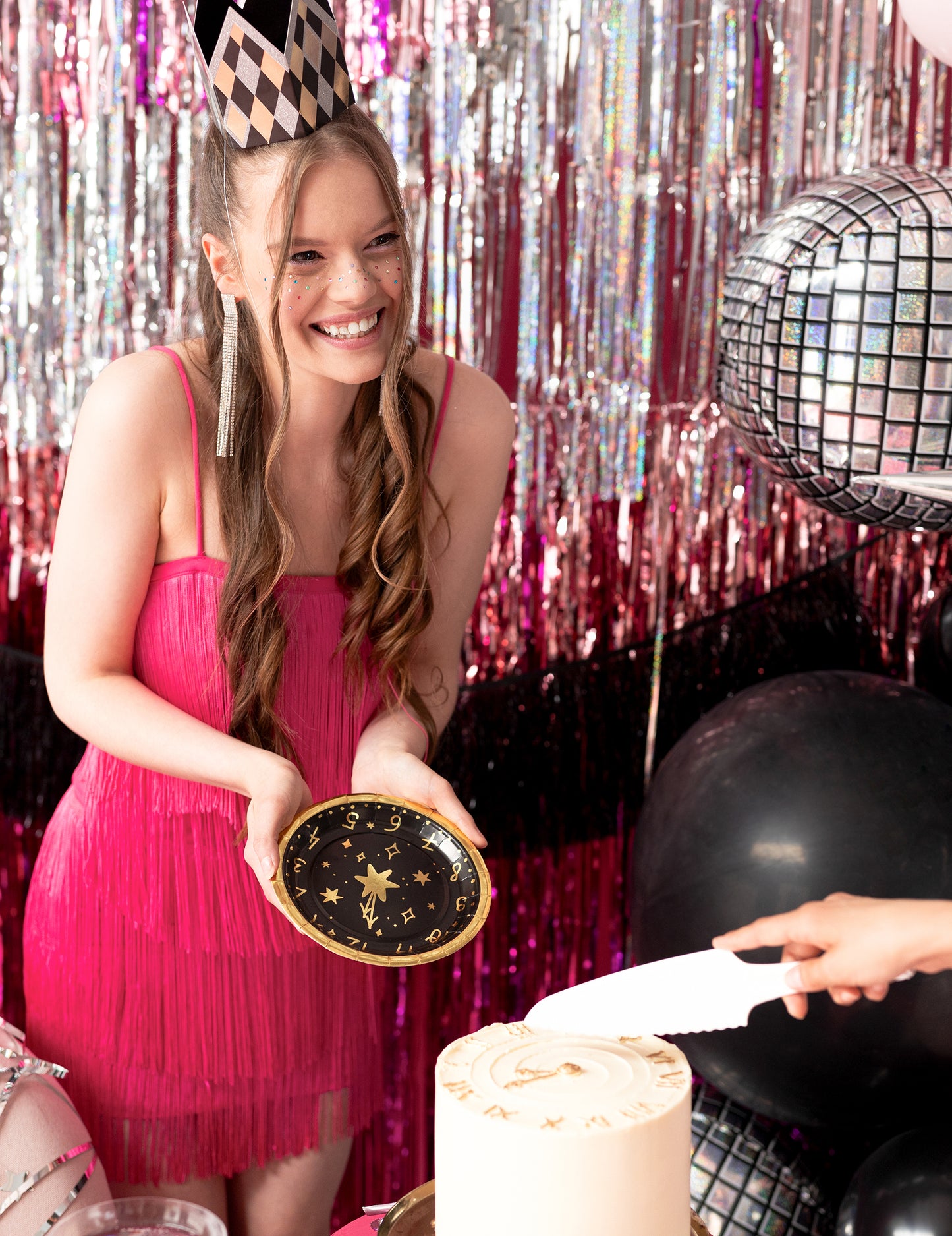 6 малки кръгли чинии Нова година Часовник 18 cm