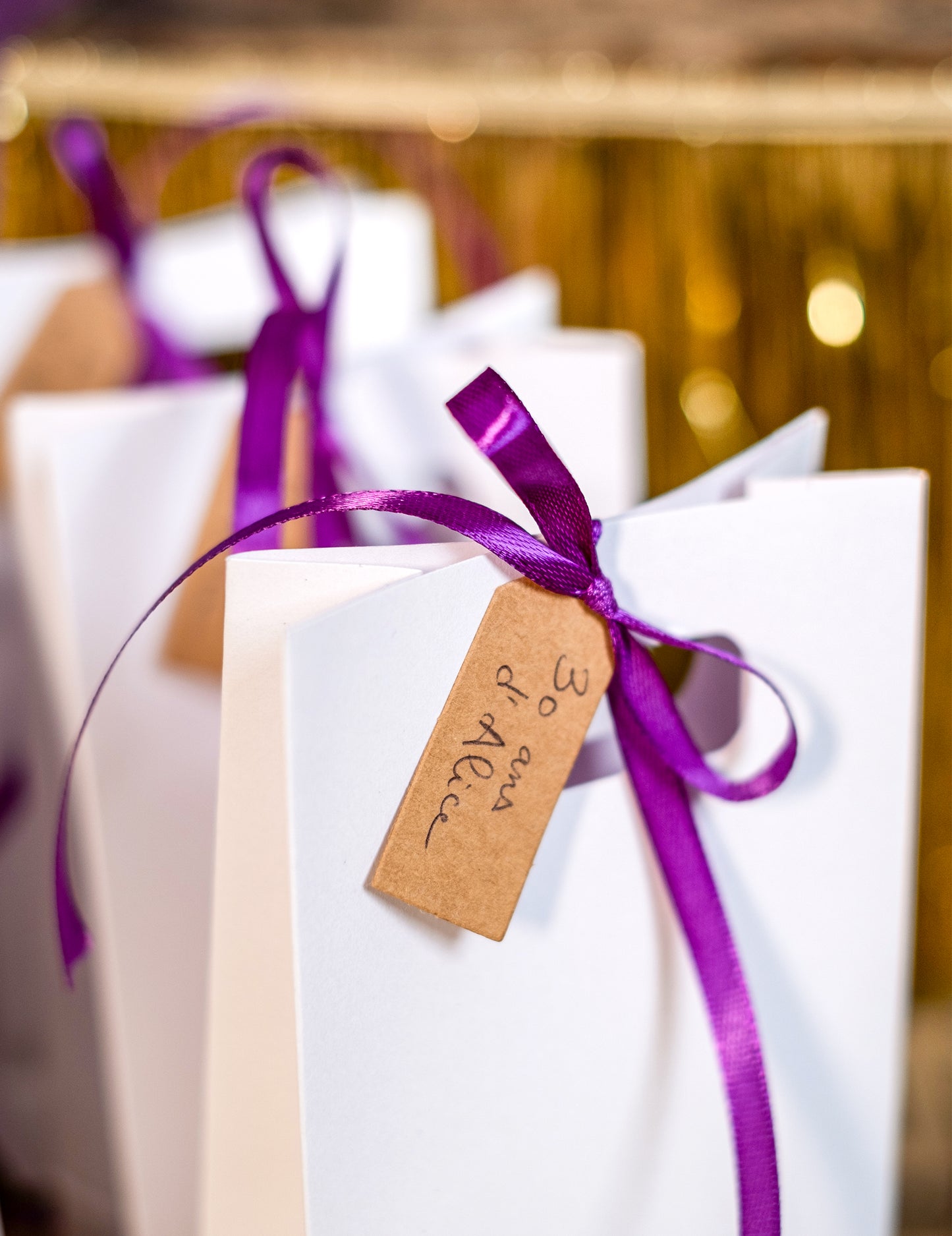 6 бели хартиени торбички 10 x 18 x 5 cm за сватба