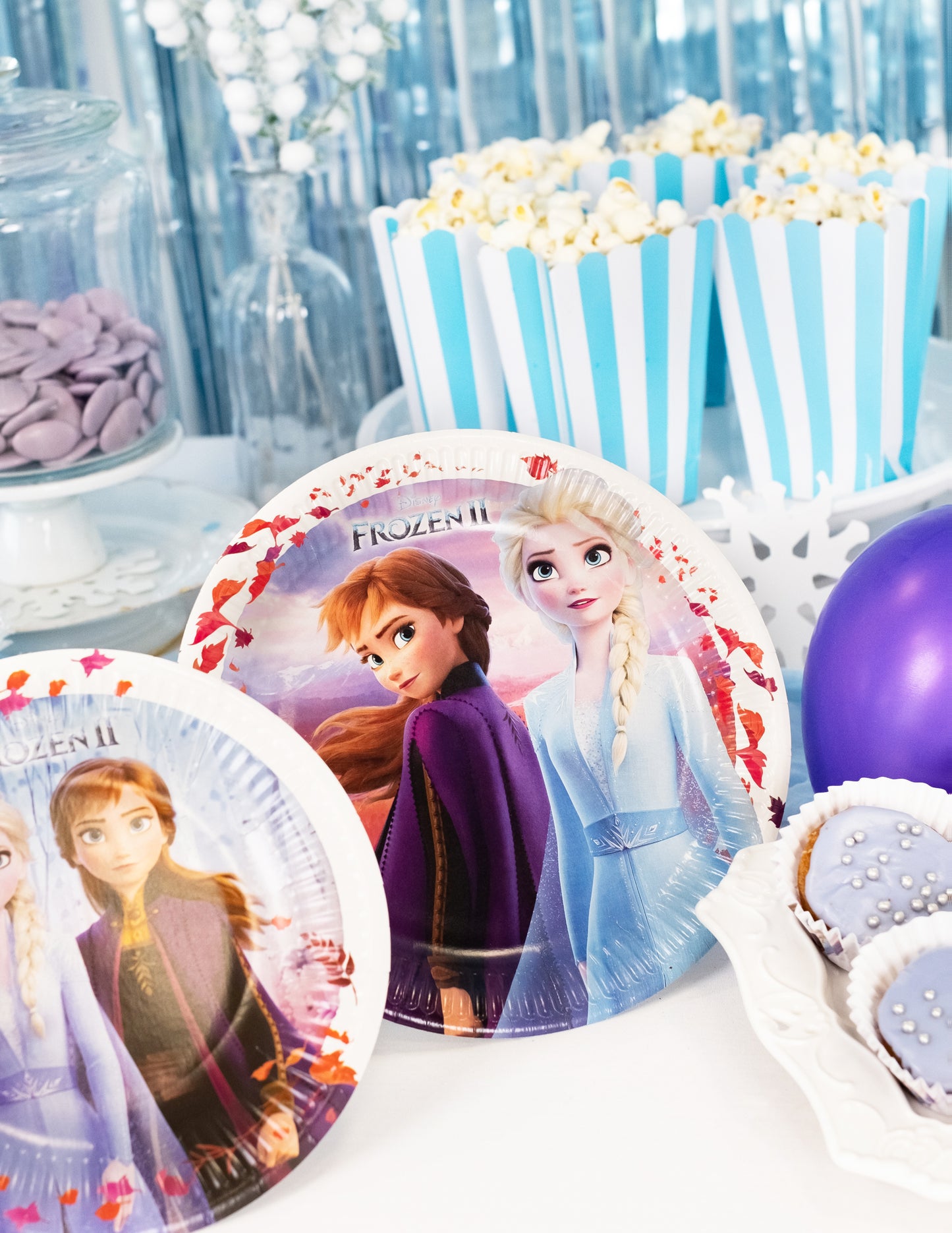 8 картонени плочи The Snow Queen 2 23 cm