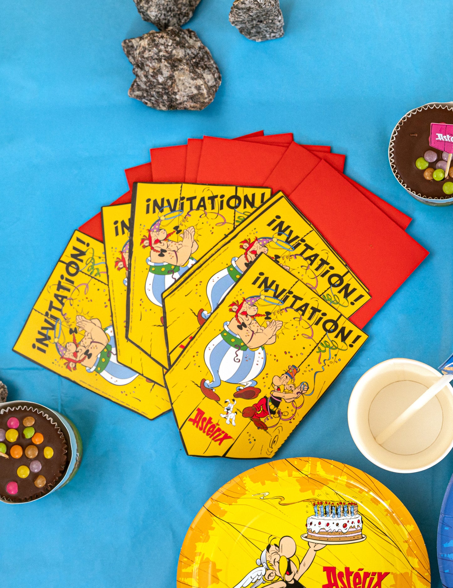 8 покани с Астерикс™