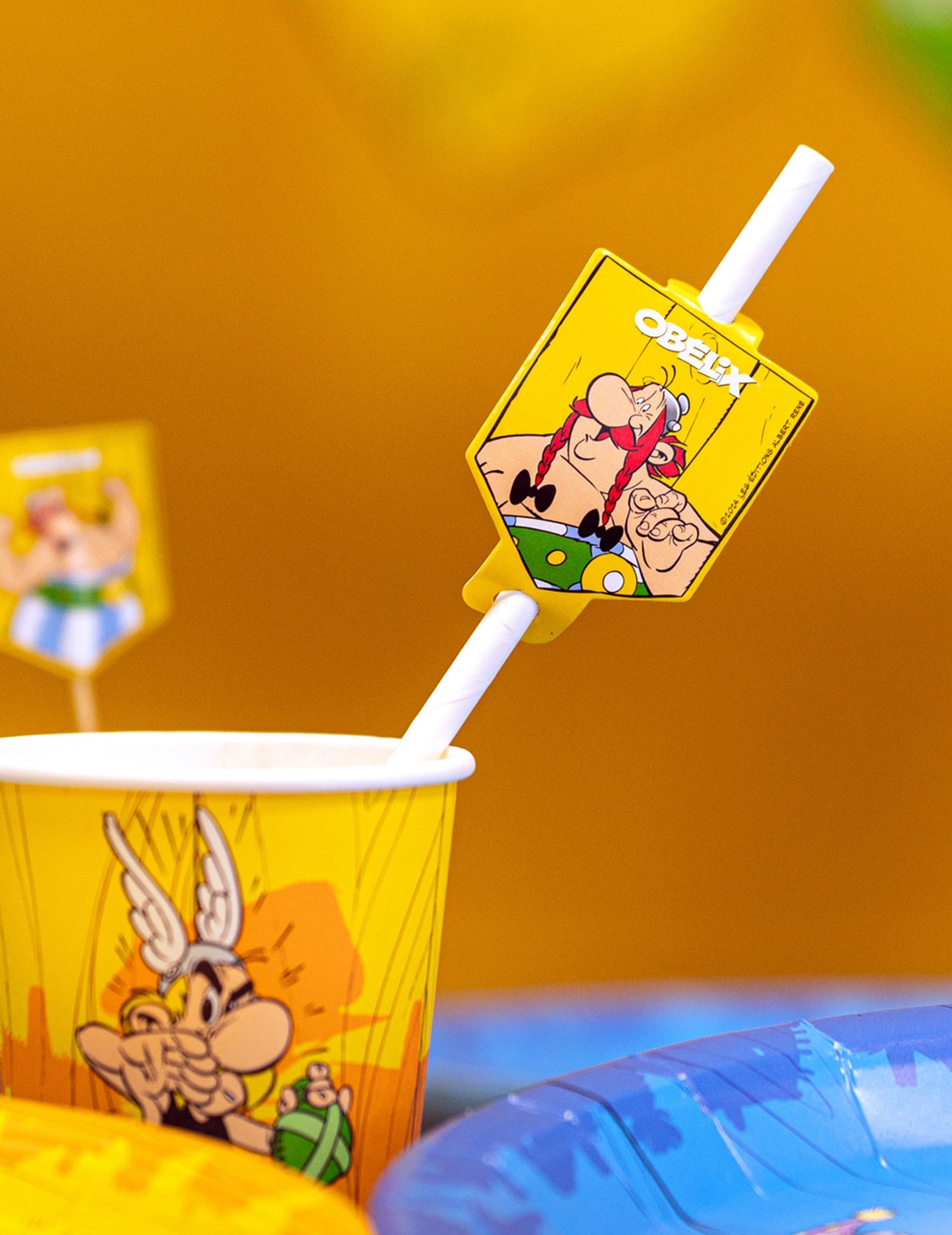 8 Картонени сламки Asterix