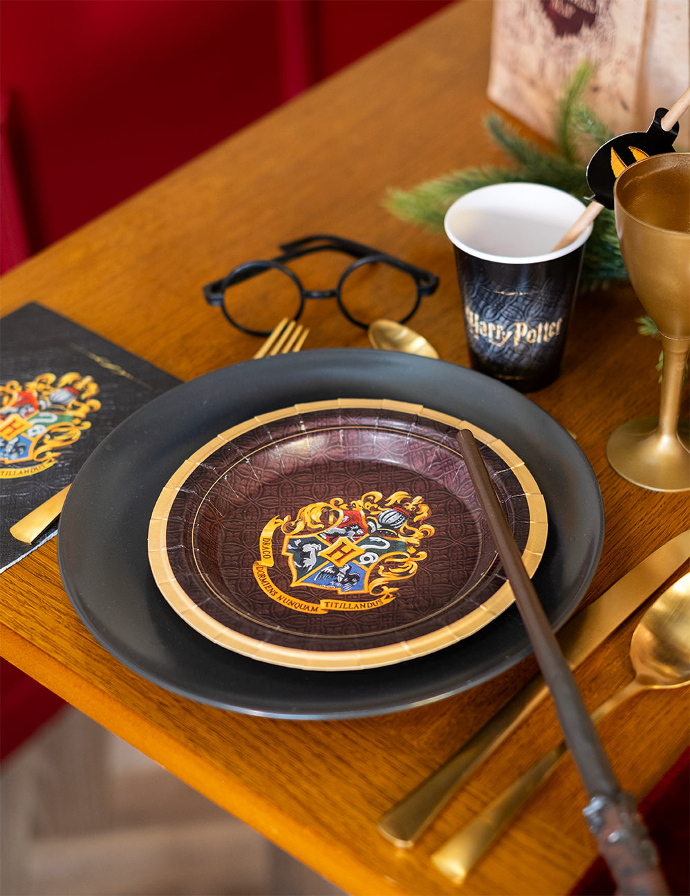 8 малки картонени табели Хари Потър 18 cm