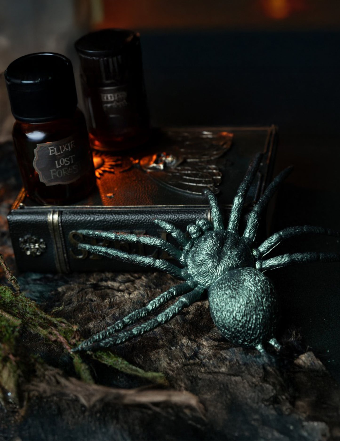 Иридисващ се зелен пластмасов паяк 23 cm