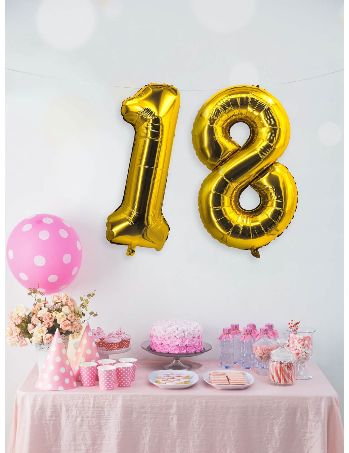 Mise en situation du ballon aluminium chiffre pour fête doré
