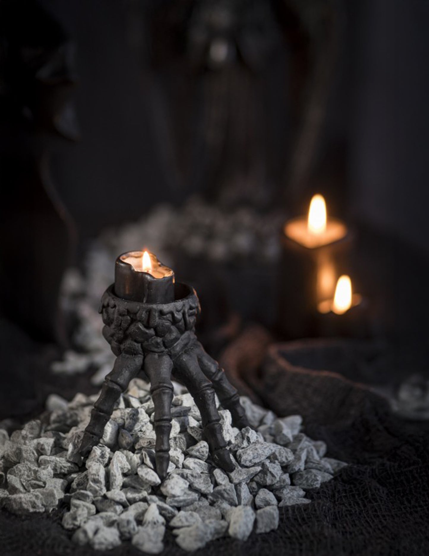 Черно притежател на свещи за скелет 13 cm