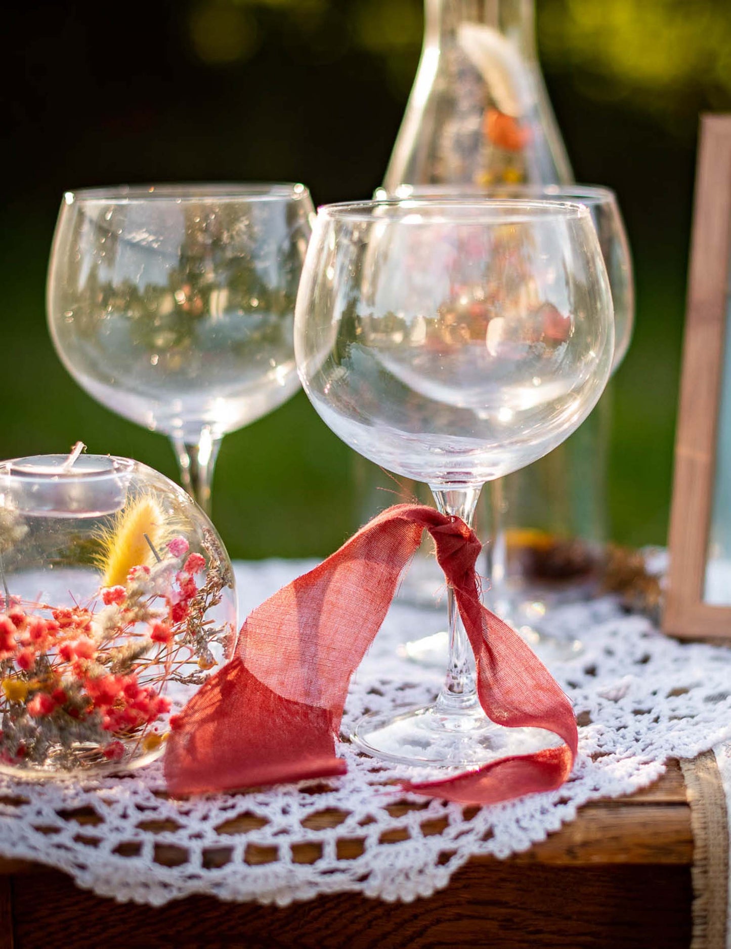 Прозрачен свещник с цветни сухи цветя, 11 x 10,5 см cm селска сватба