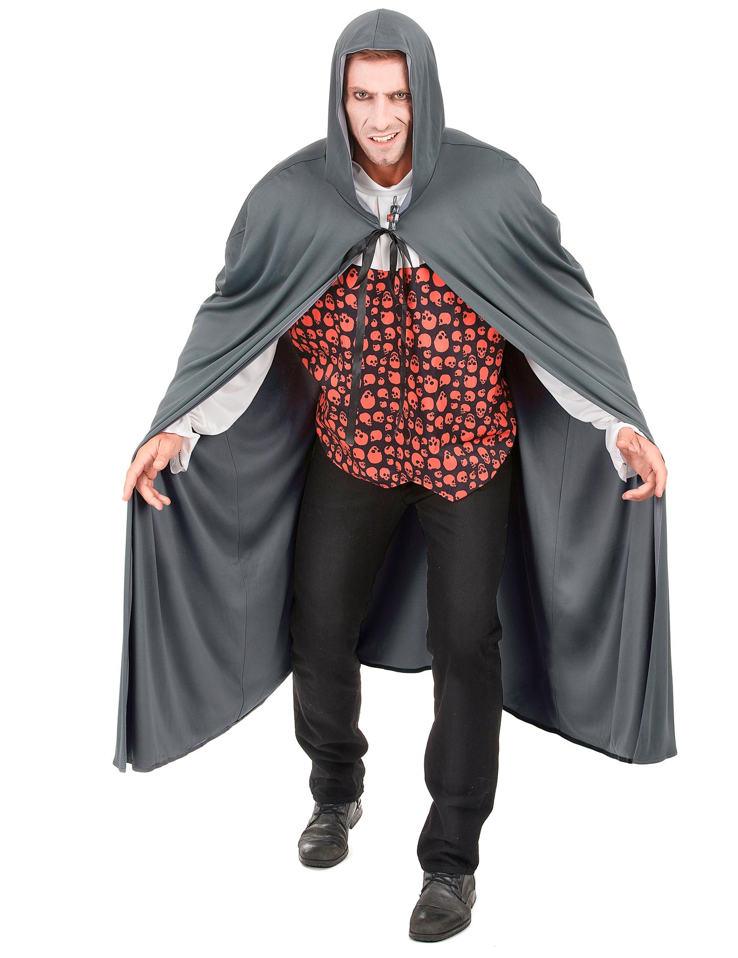 Дълъг възрастен сив нос