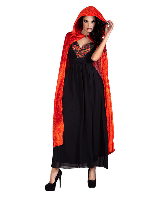 Vue de face avec capuche de la cape Halloween