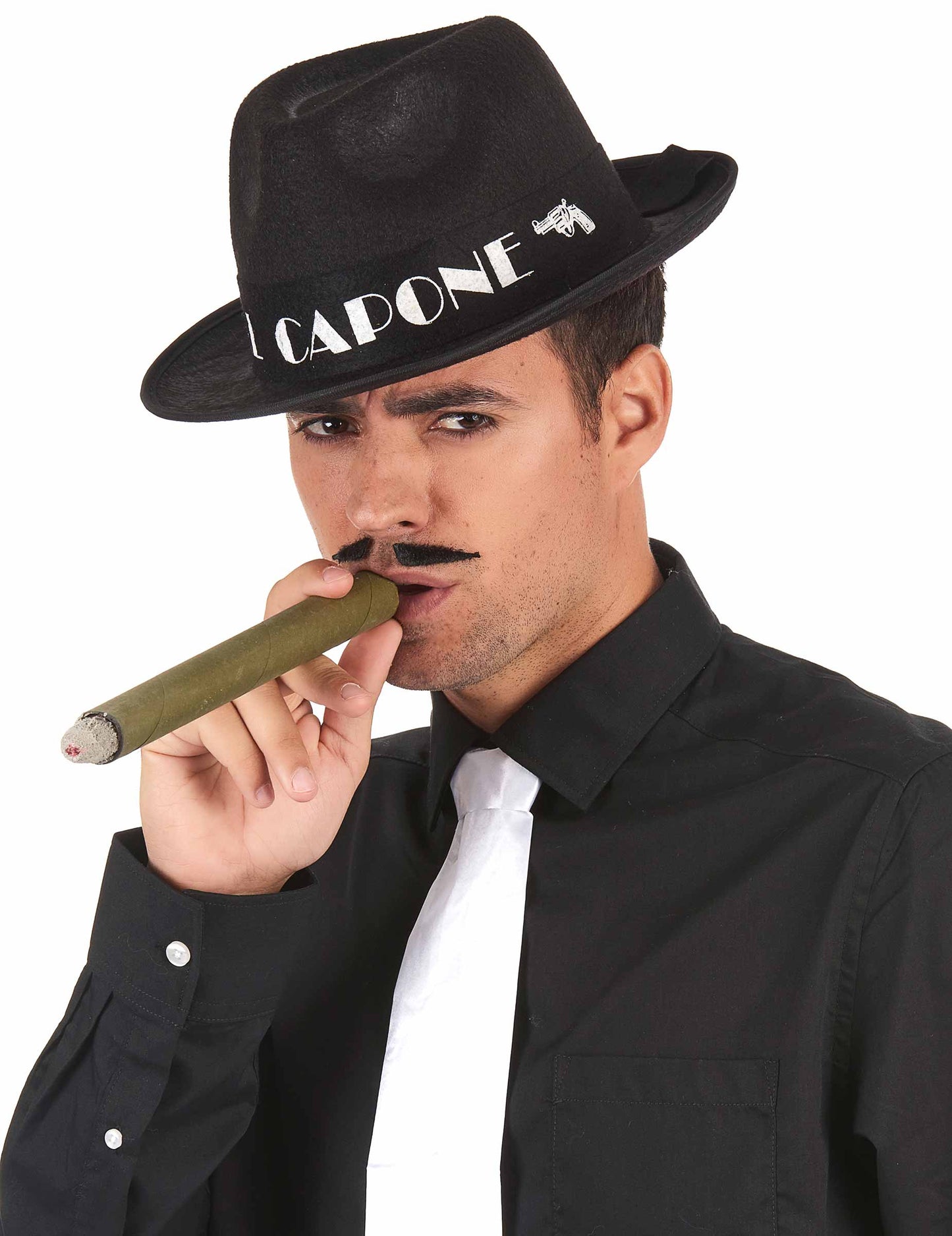 Ситуация с мустак и пура на боралино шапка на Ал Капоне