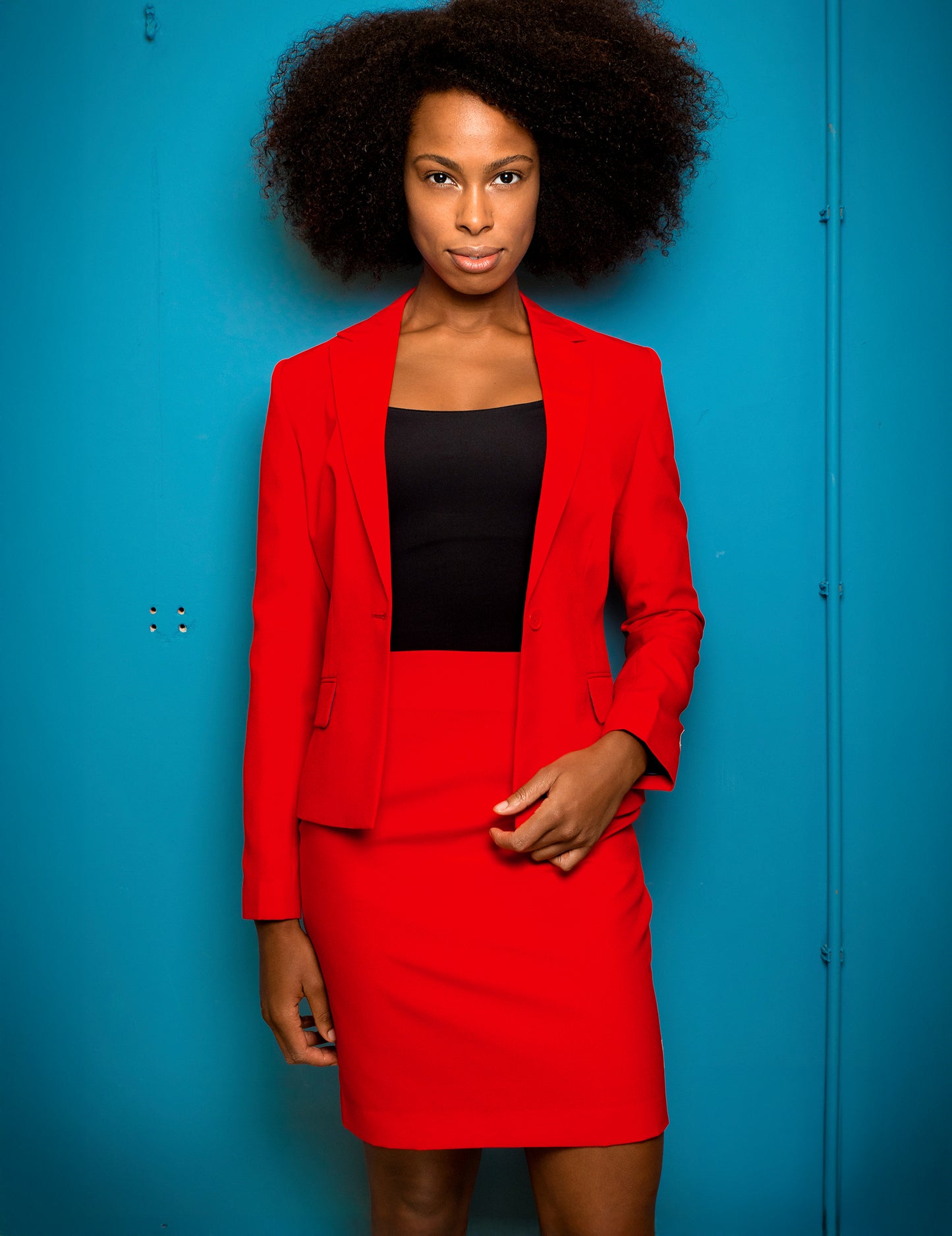 Костюм на г -жа. Червена противоположна жена