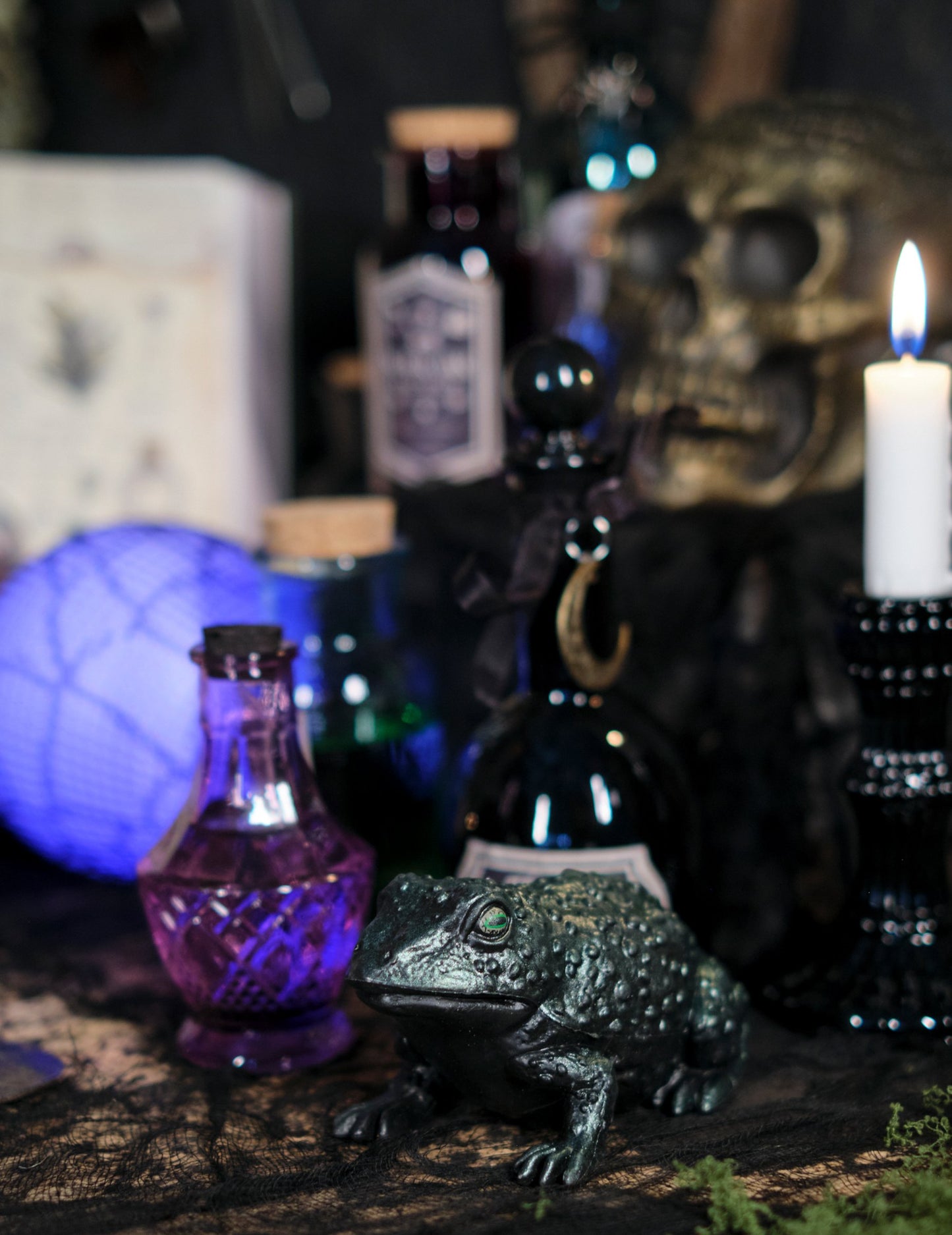 Иридисцентна зелена пластмасова жаба 12,5 cm