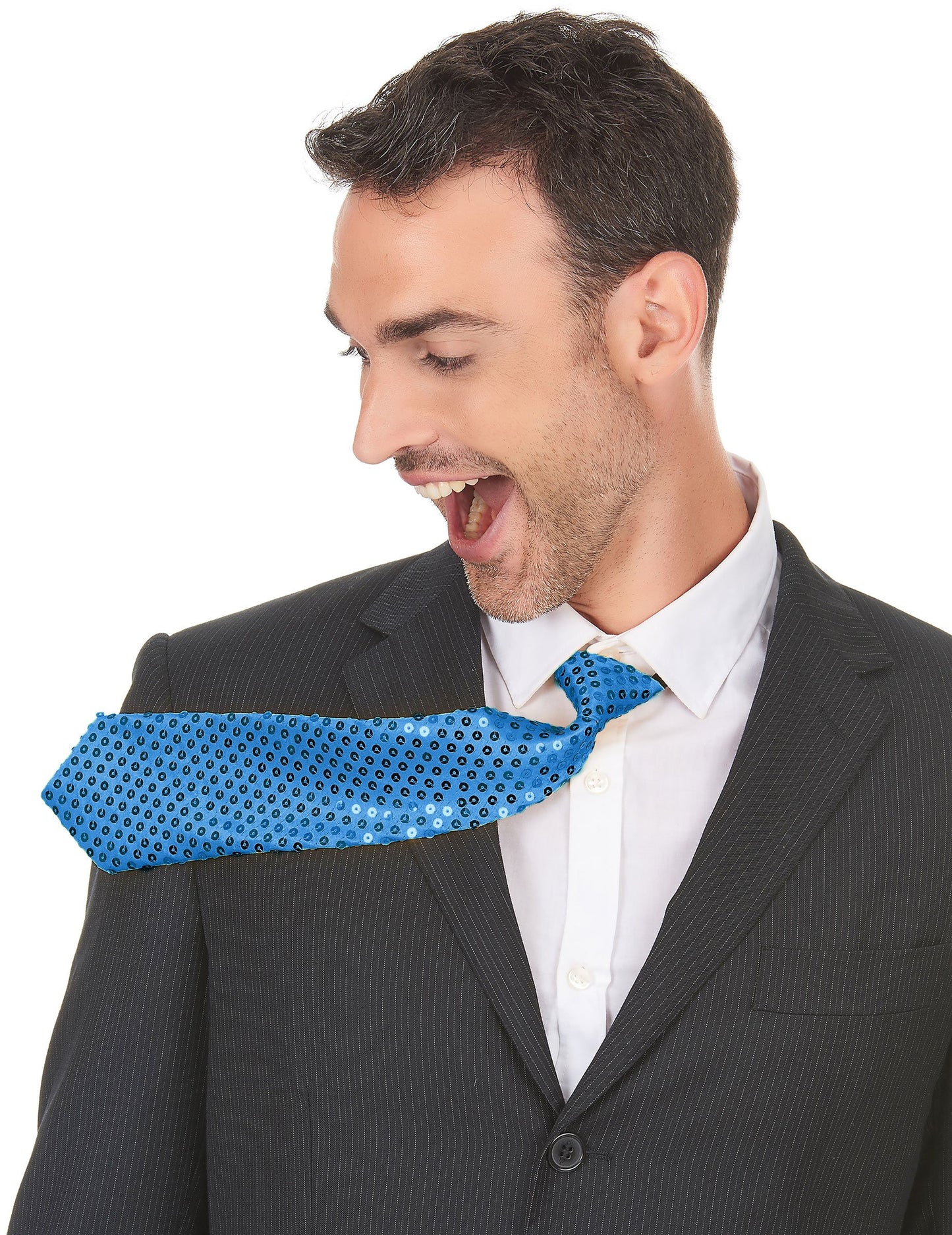 Mise en situation de la cravate avec sequins pour adulte