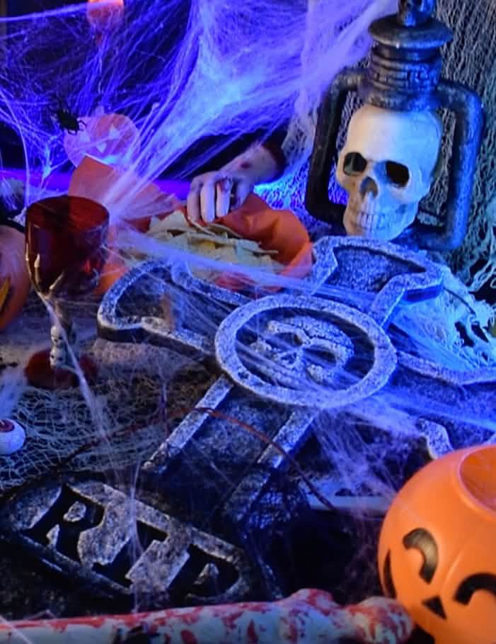 Сценична декорация надгробна плоча, кръст с череп за halloween