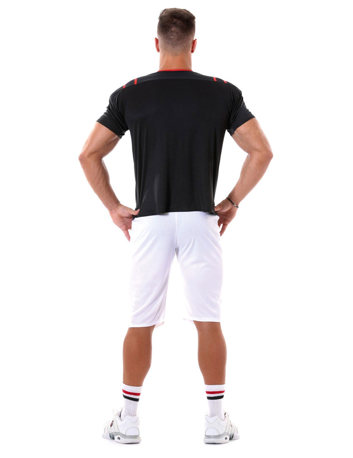 Костюмът на американския футболист черно -бял човек