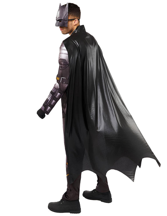 Vue de dos de la cape du déguisement luxe Batman™