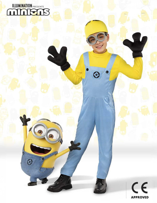 Mise en situation du déguisement Minions™ Dave avec le personnage original