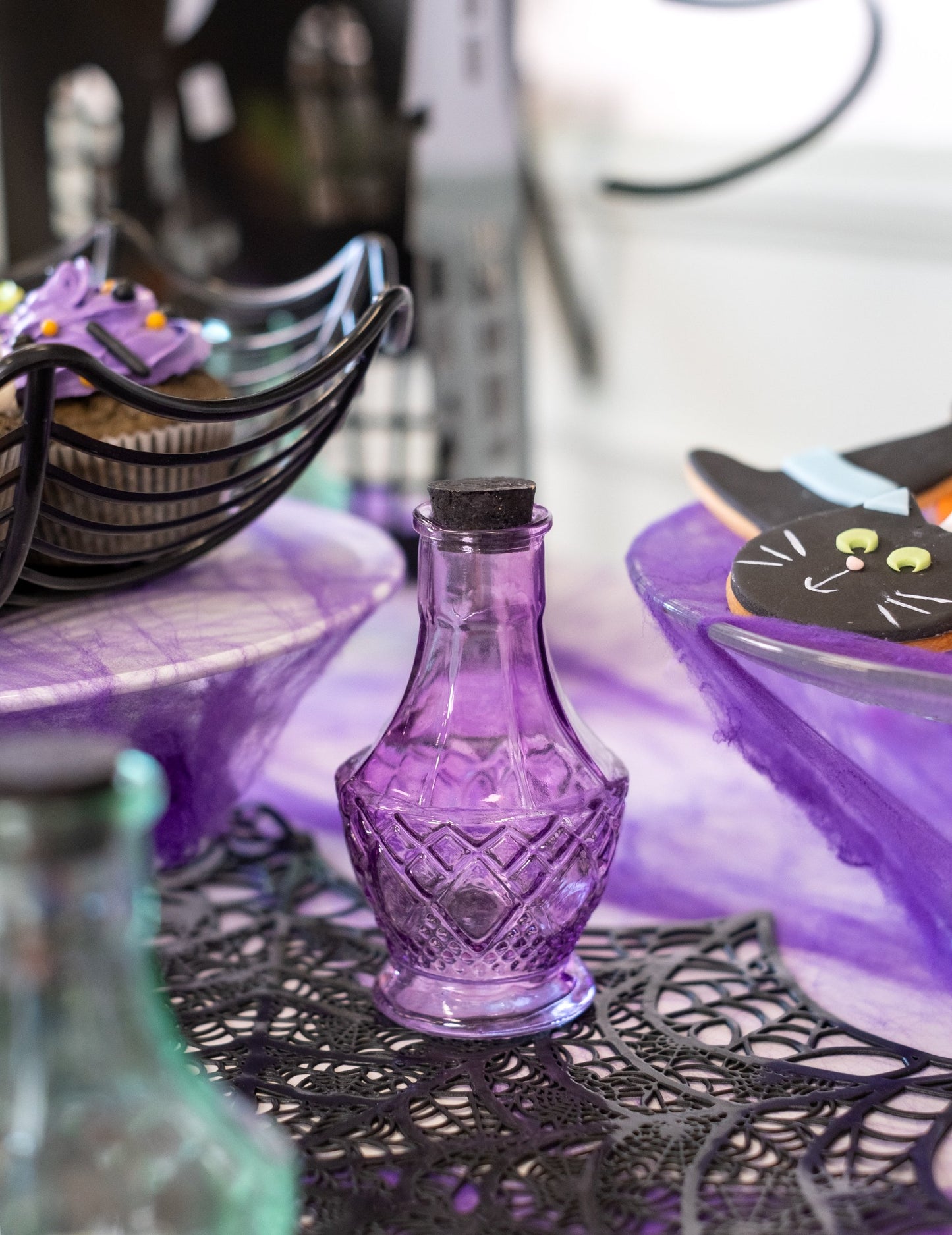 Флакон от виолетово стъкло 11,5 cm