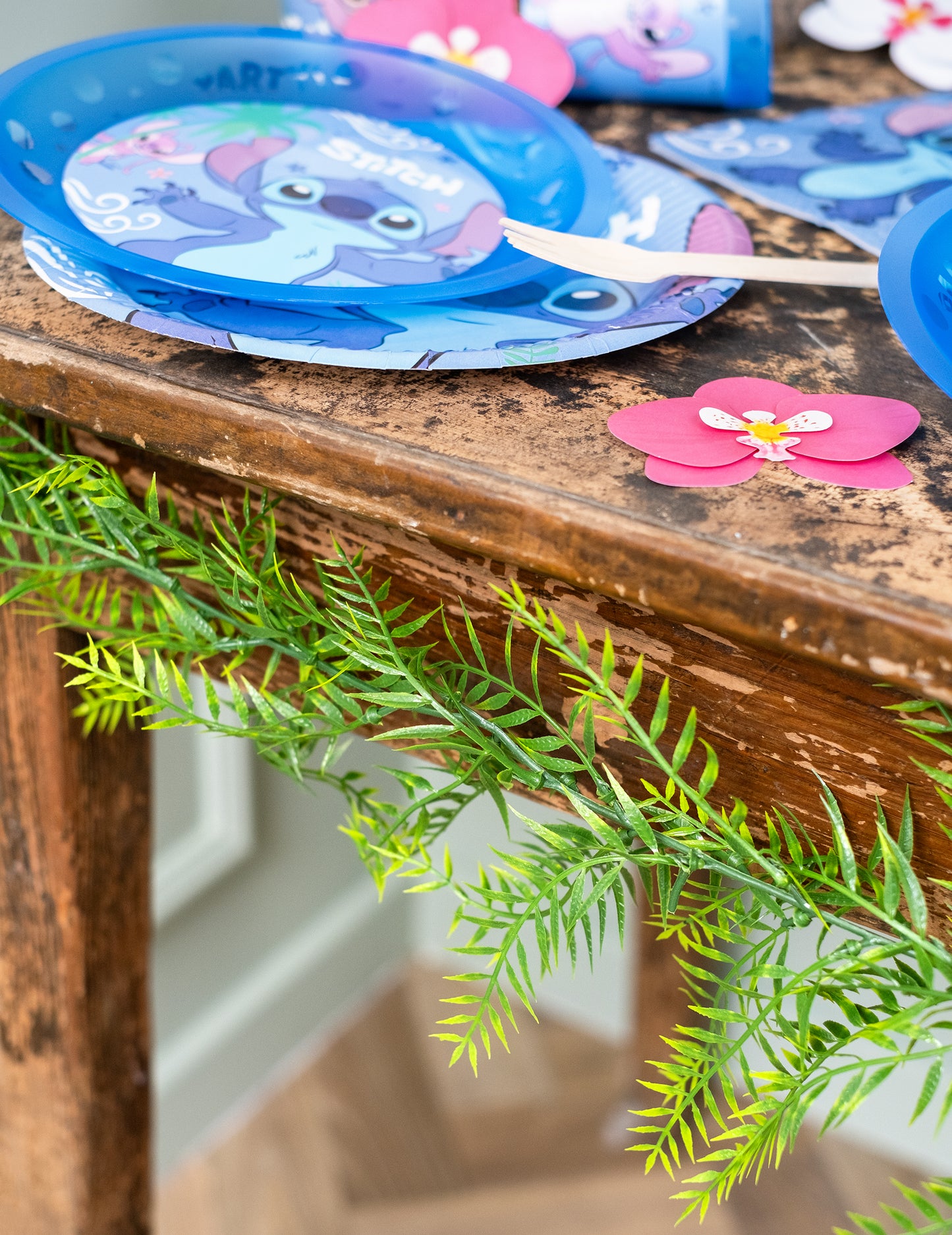 Гирлянда от зелена папрат 1,80 м, декорация за джунгла