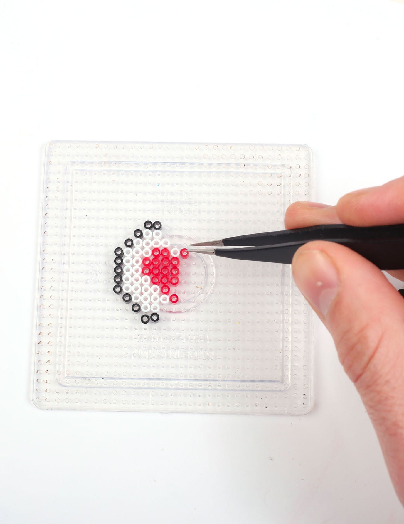 Комплект за изработка на мъниста с желязо "Дядо Коледа", 2000 мъниста, творческо хоби