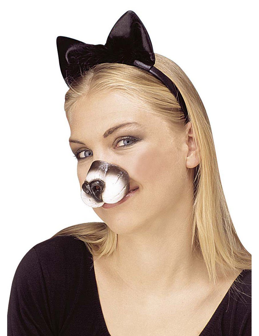 Преден изглед на носа на котка