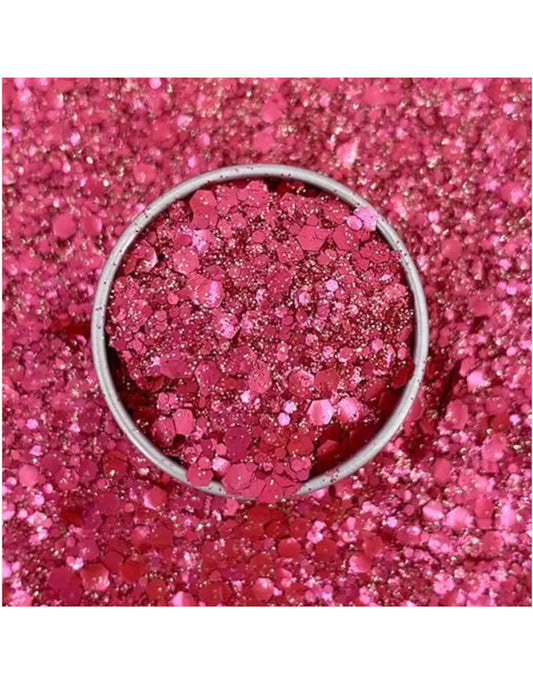 Gros plan sur la texture des paillettes biodégradables Tagadamour