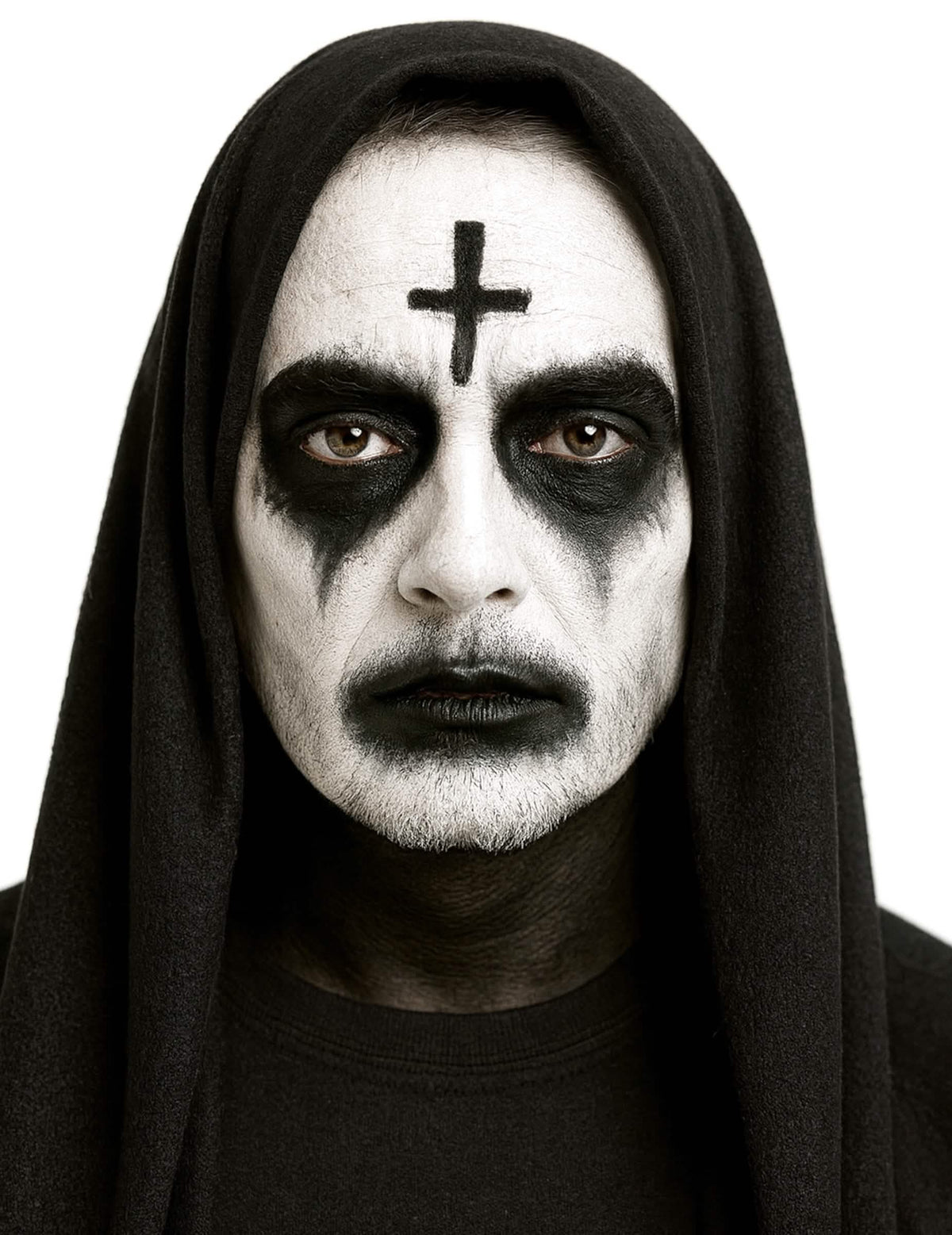 Gros plan sur le maquillage réalisé avec la palette de maquillage Halloween noir et blanc