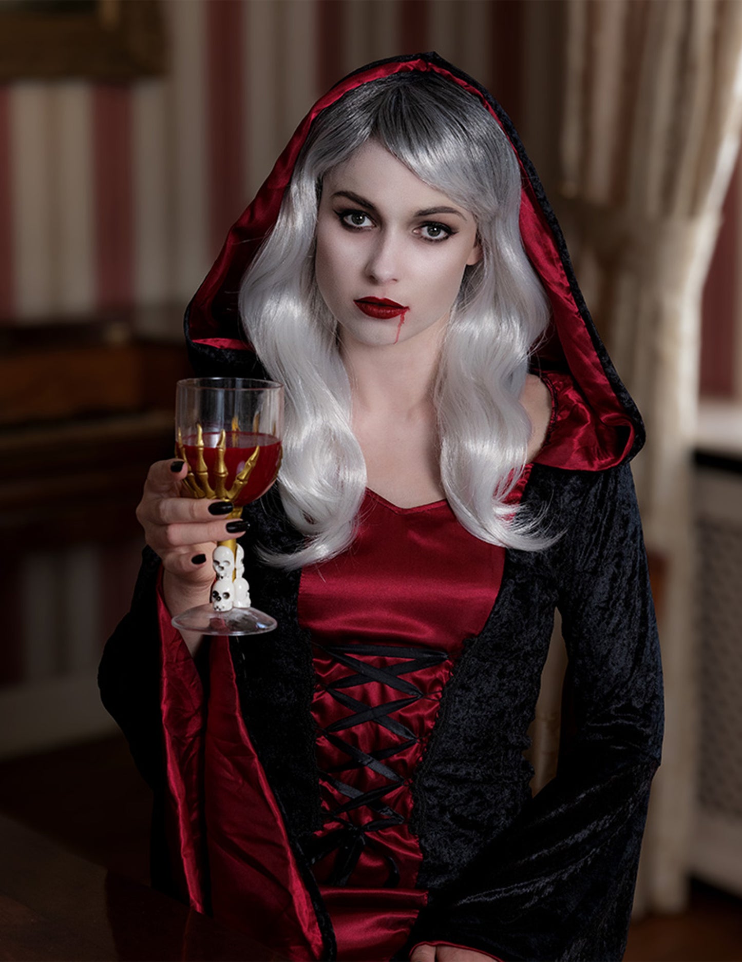 Дълга бяла и сива перука Хелоуин възрастен