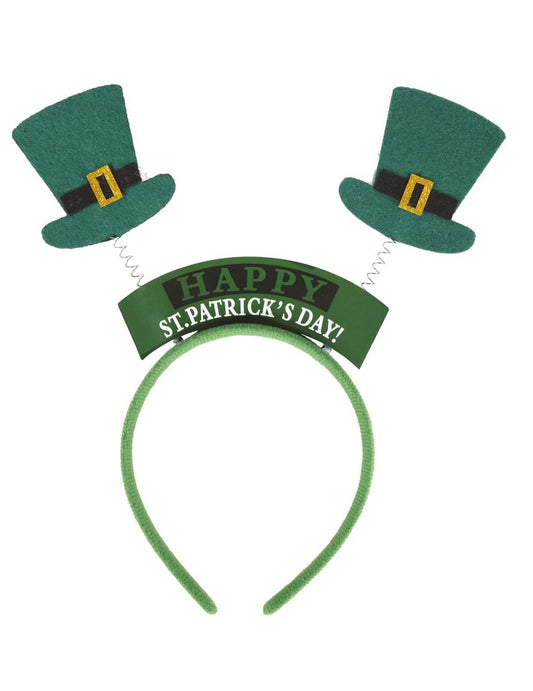 Gros plan sur l'inscription Happy St. Patrick's Day du serre-tête St Patrick's day