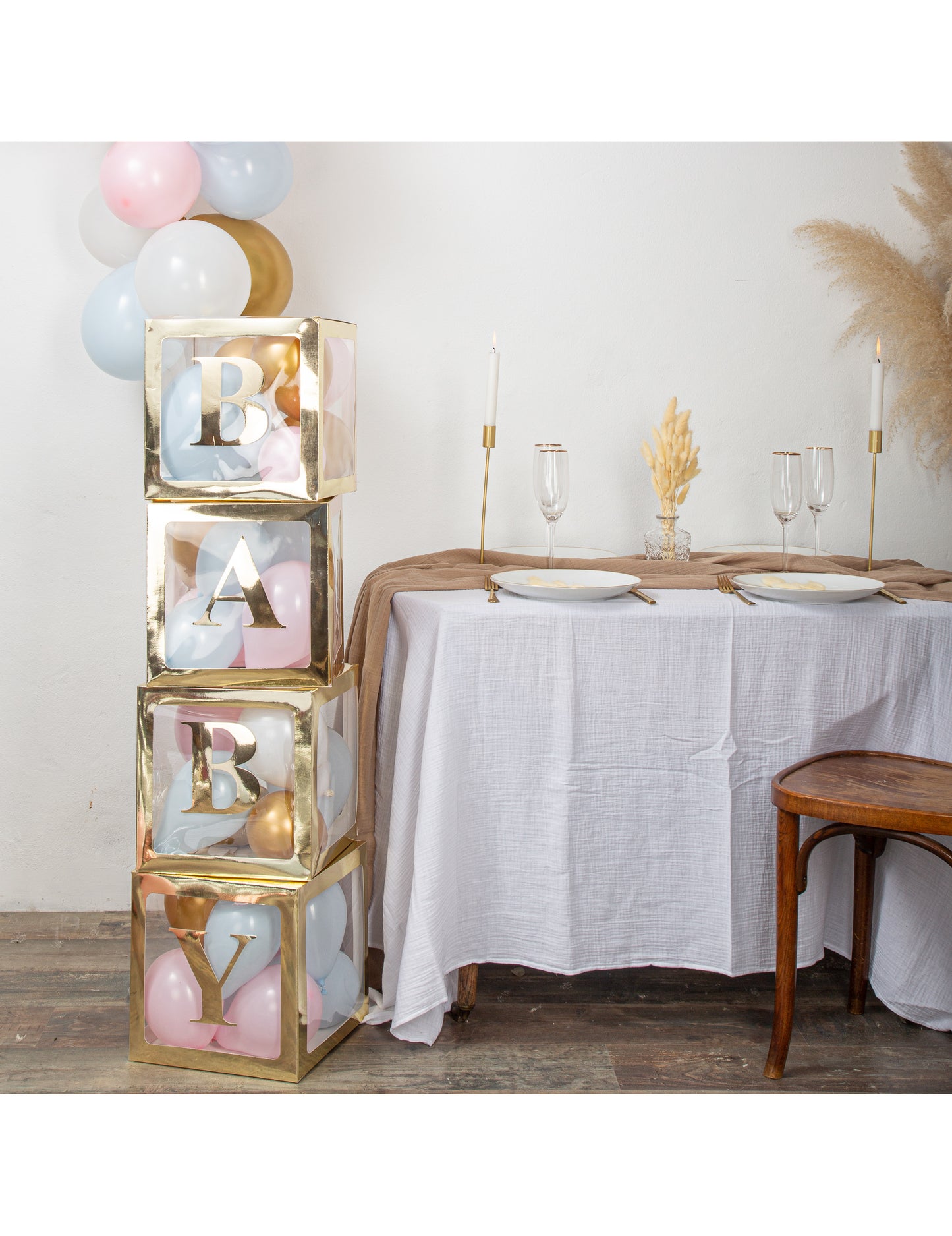 Златни бебешки стикери с букви 15 cm за baby shower