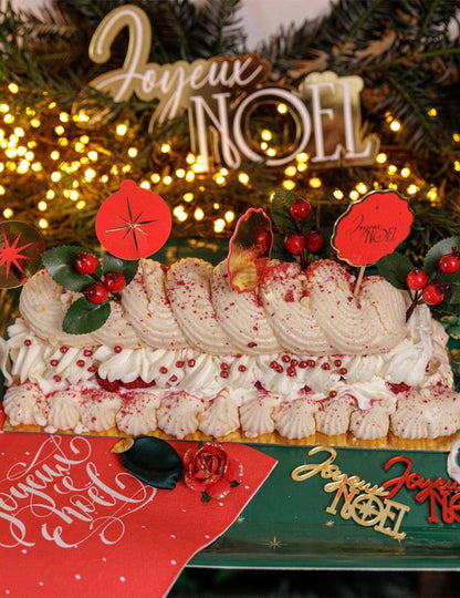 10 confettis Joyeux Noël rouge et or 6,5 x 3,5 cm
