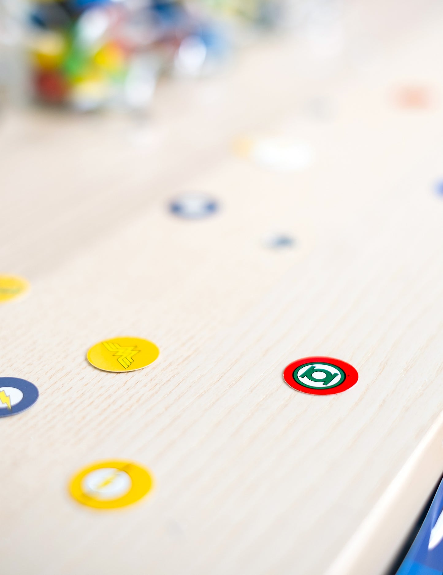 160 конфети „Лигата на справедливостта™“ 2 см