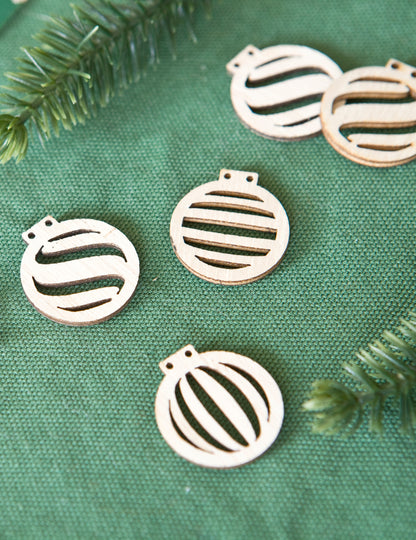 18 дървени коледни топки с конфети, изрязани с размери 2,5 x 2,3 cm за декорация на маса