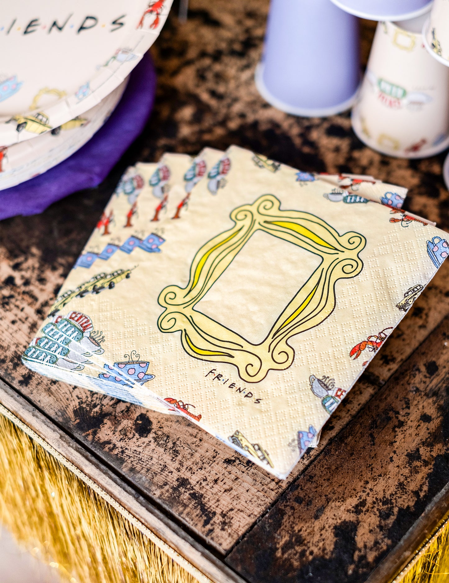 20 приятели хартиени кърпи