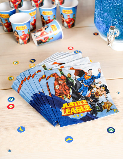 Mise en scène avec gobelets et confettis des serviettes en papier Justice League
