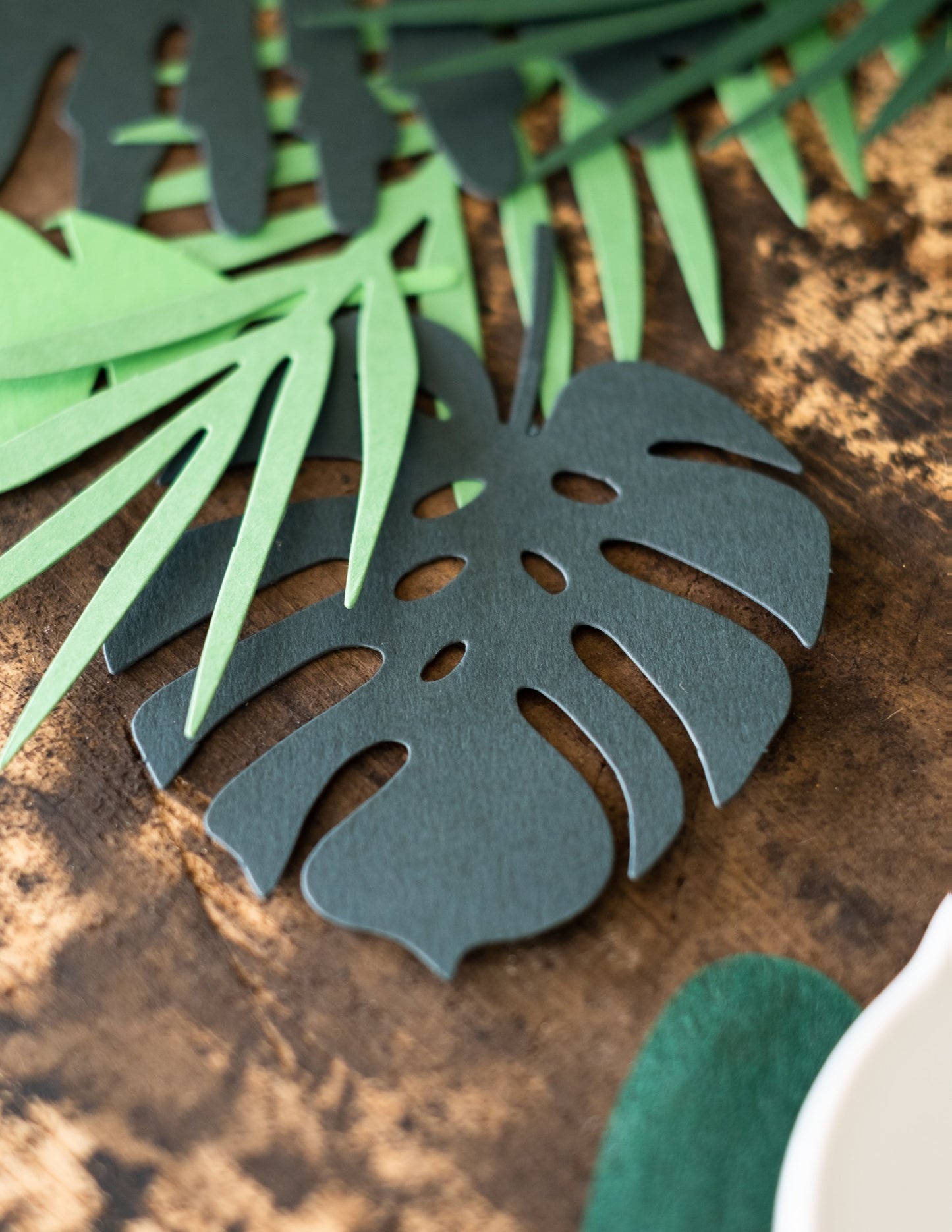 21 листа хавайска тропическа хартия 40 cm декоративен картон