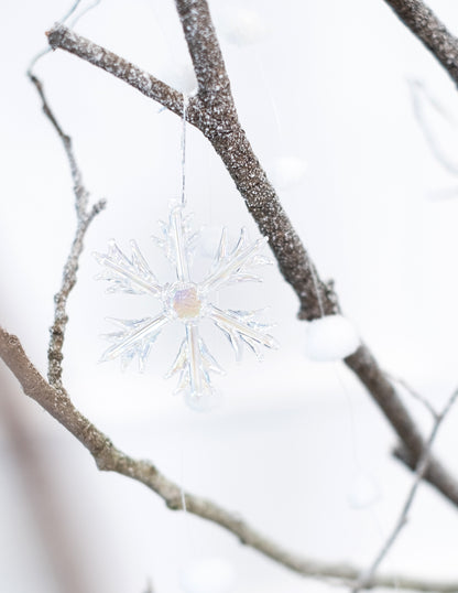 3 преливащи стъклени люспи за окачване на 7 cm