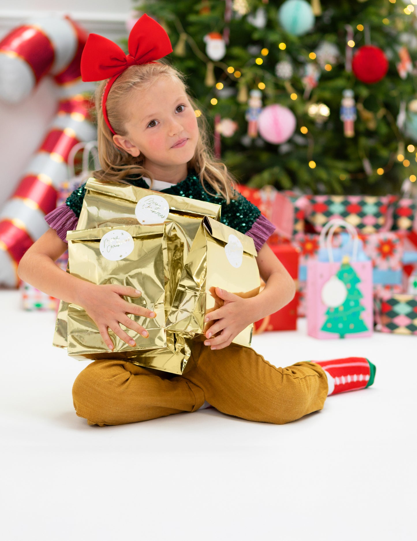 3 златни джоба за подарък 25 x 38 cm