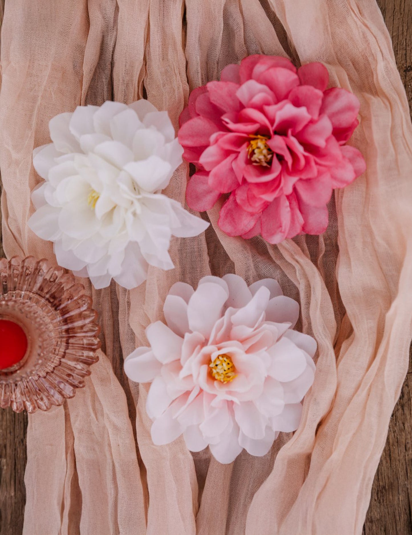 4 фуксиеви божура, 9x9 см, изработени от плат за декорация