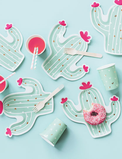 6 картонени чинии с форма на кактус в цветовете мента, фуксия и златисто, 23 x 24 cm