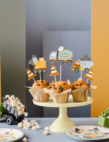 Mise en situation sur des muffins des pics camions et cônes de chantier
