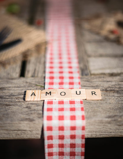 60 дървени букви от азбуката, стил Скрабъл 2 cm за декорация на маса