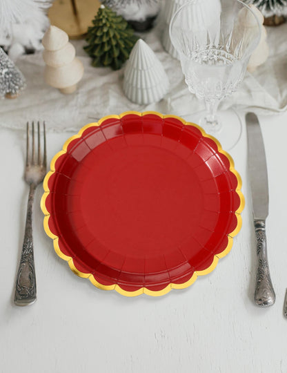 8 червени и златни картонени чинии с фестончета 23 cm за Коледа