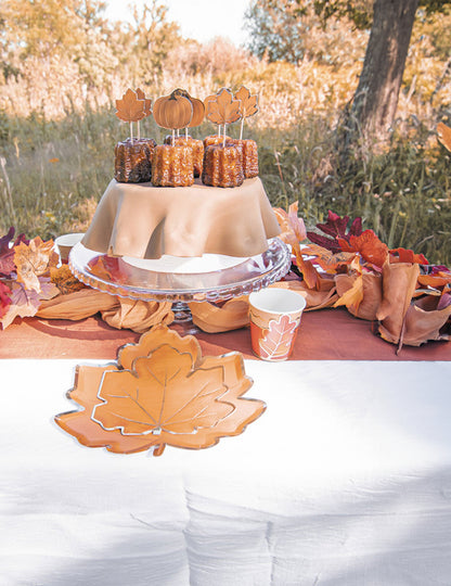 8 хартиени чинии с дизайн на есенни листа 23 cm златна рамка