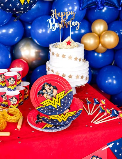 8 хартиени чинии „Жената чудо“™ 23 cm