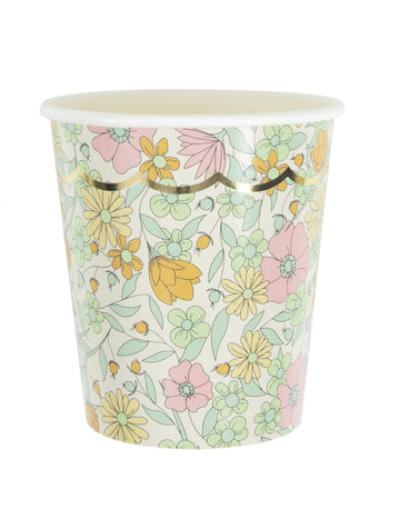 8 картонени чаши в златист стил „шеби шик“, 200 мл, с щампа „Либърти“.