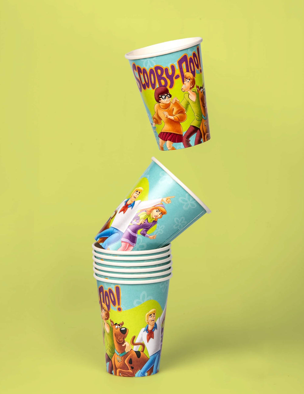 Vue de l'empilement du gobelet en carton Scooby-Doo