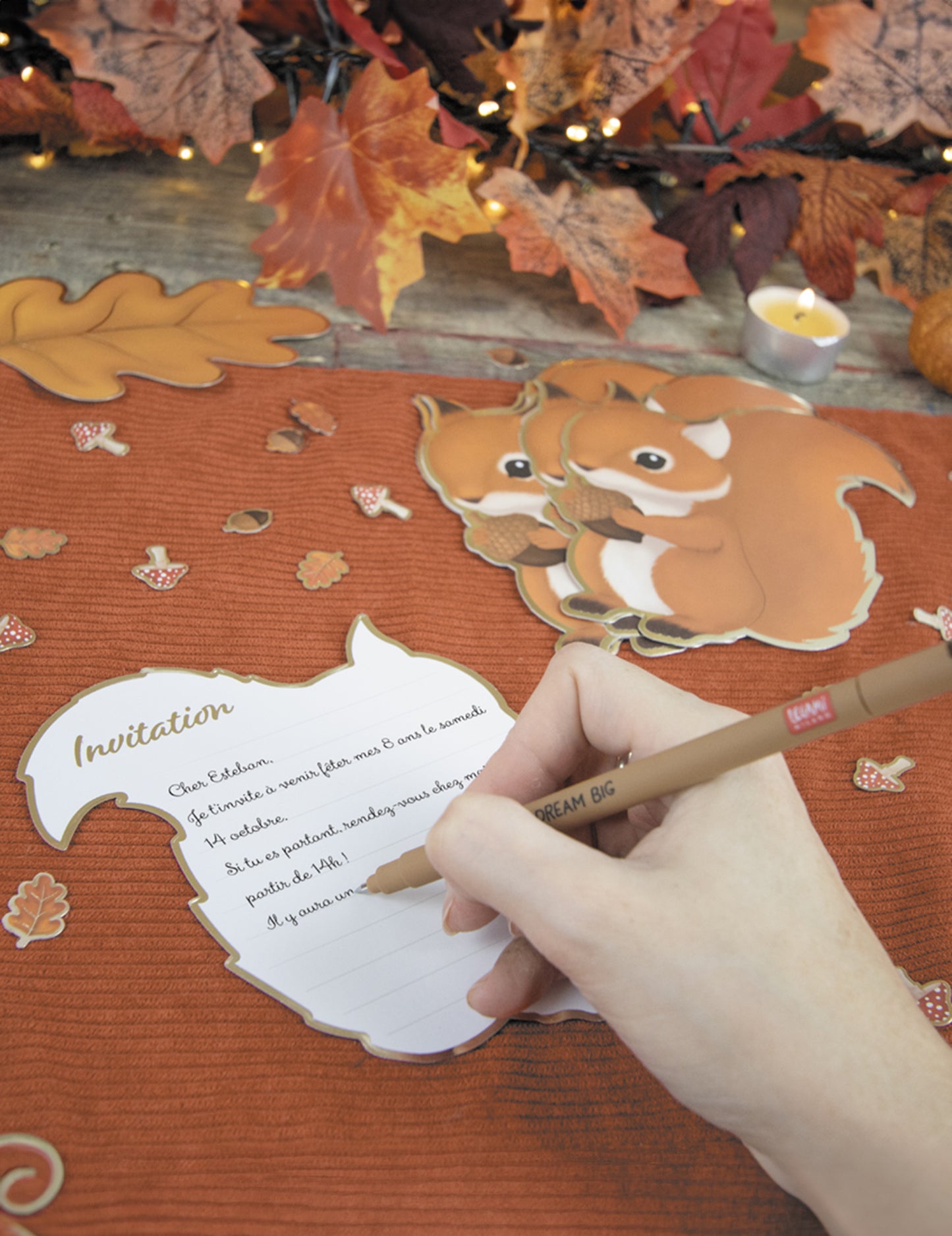 8 Покани за горски катерици 14 x 13 cm